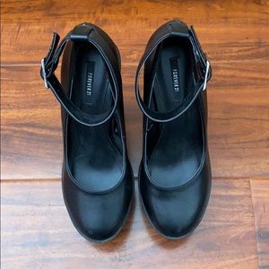 Platform chunky heels